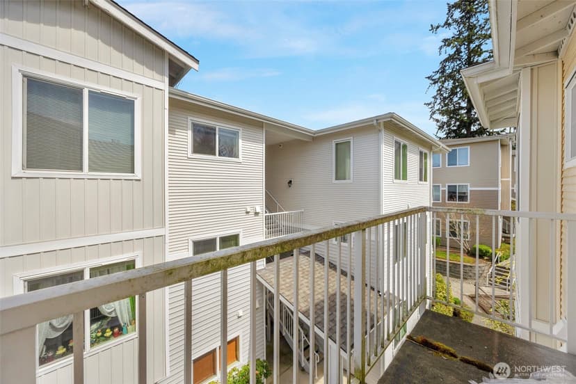 Property photo for 14915 38th Drive SE #GG3025, Bothell photo 3