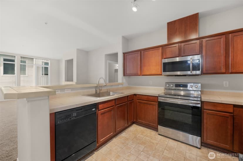 Property photo for 14915 38th Drive SE #GG3025, Bothell photo 10