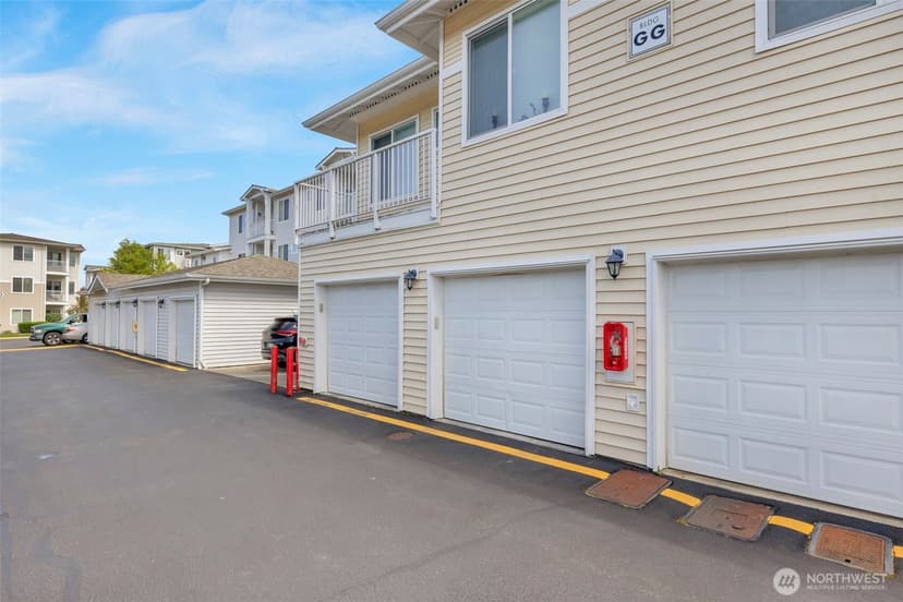 Property photo for 14915 38th Drive SE #GG3025, Bothell photo 6