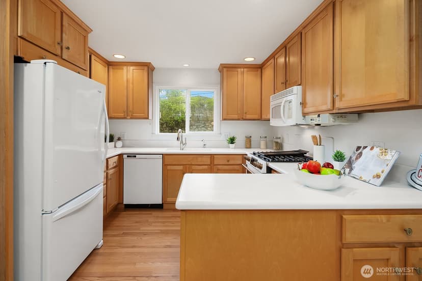 Property photo for 3003 50th Avenue SW, Seattle photo 14