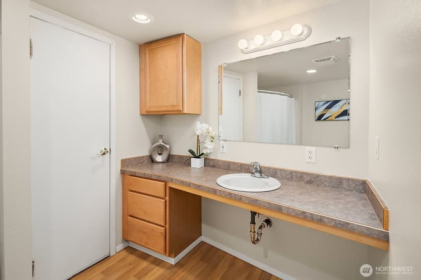 Property photo for 3003 50th Avenue SW, Seattle photo 34