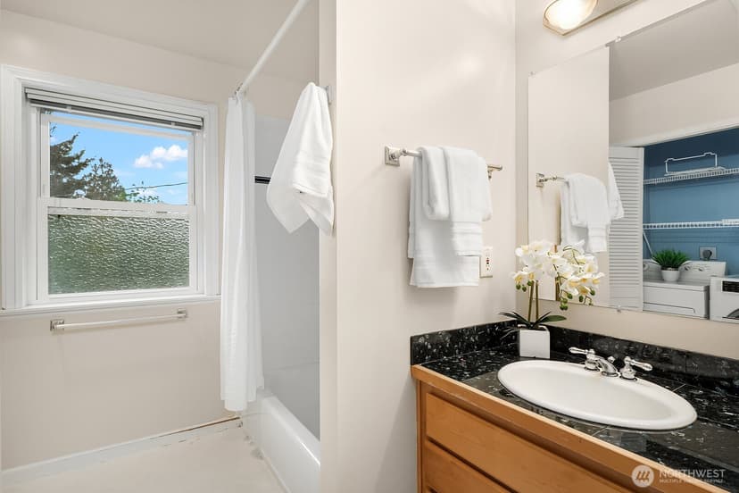 Property photo for 3003 50th Avenue SW, Seattle photo 29