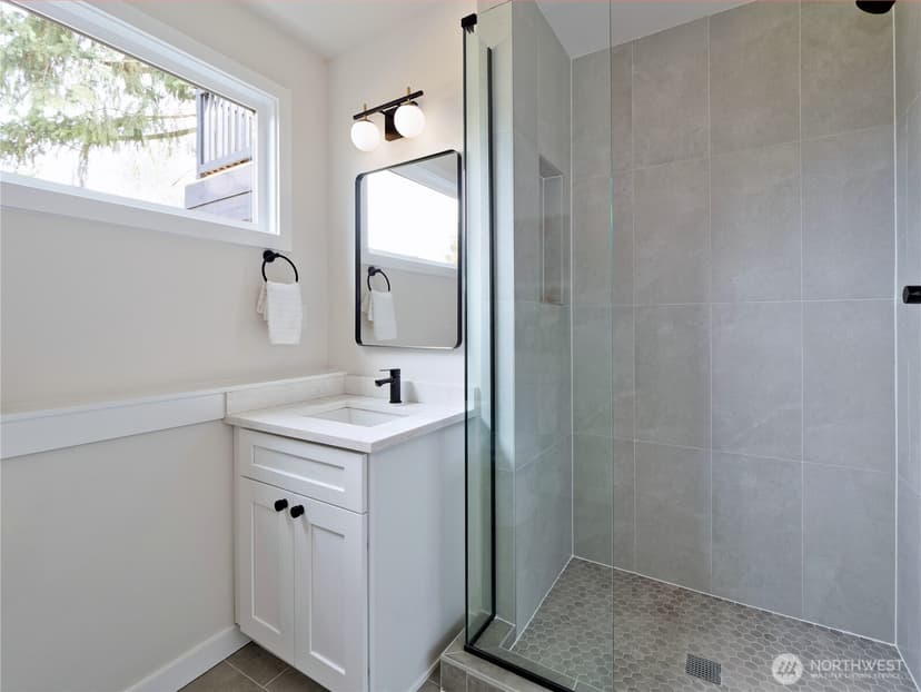 Property photo for 12802 NE 142nd Street, Kirkland photo 17