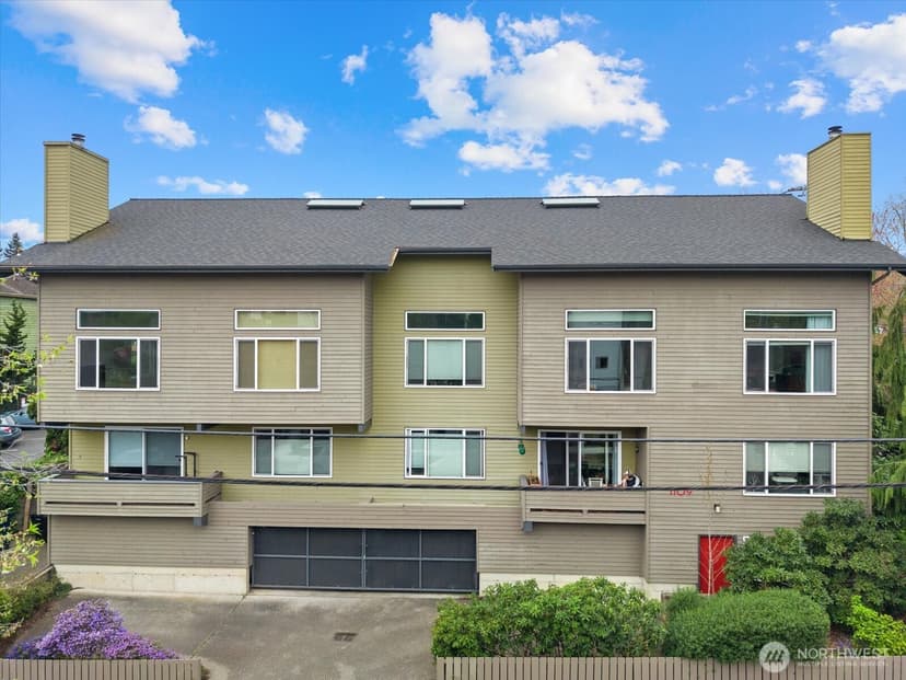 Property photo for 1109 N Allen Place #205, Seattle photo 19