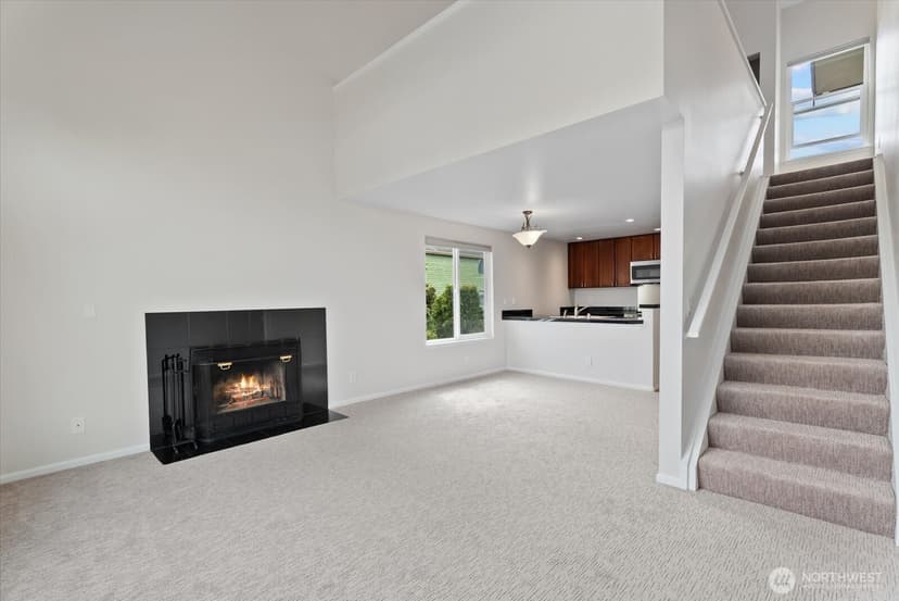 Property photo for 1109 N Allen Place #205, Seattle photo 11