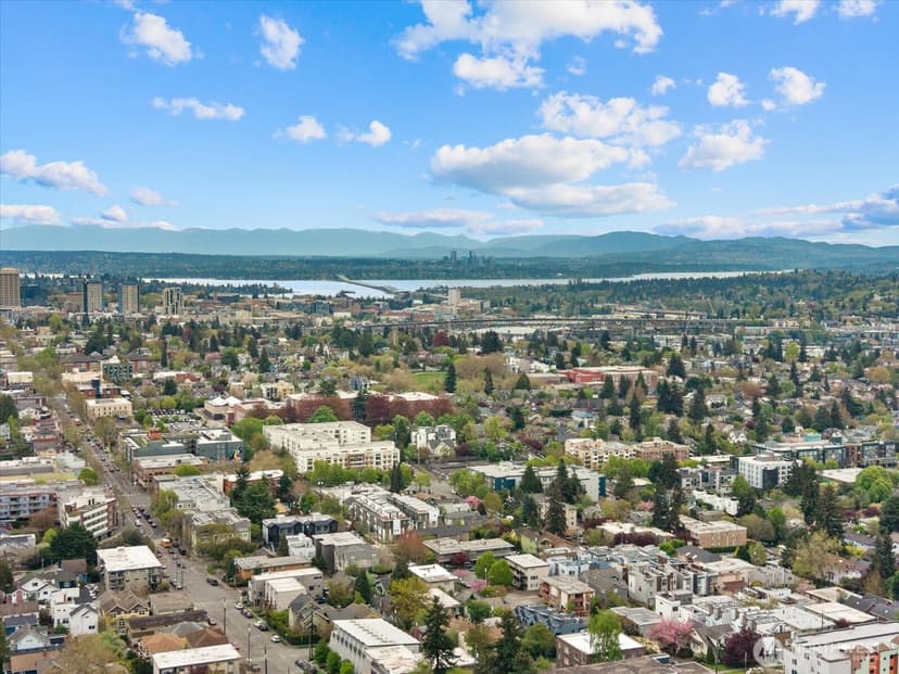 Property photo for 1109 N Allen Place #205, Seattle photo 26