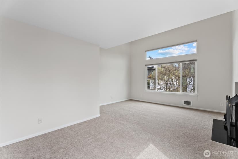 Property photo for 1109 N Allen Place #205, Seattle photo 9