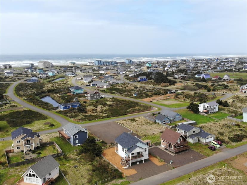 Property photo for 1493 E Ocean Shores Boulevard SW, Ocean Shores photo 12