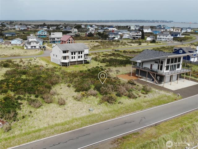 Property photo for 1493 E Ocean Shores Boulevard SW, Ocean Shores photo 3