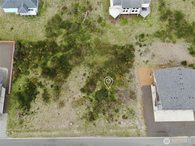 Property photo for 1493 E Ocean Shores Boulevard SW, Ocean Shores photo 4