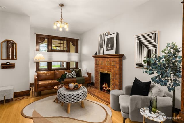 Property photo for 2909 Franklin Avenue E #A, Seattle photo 3