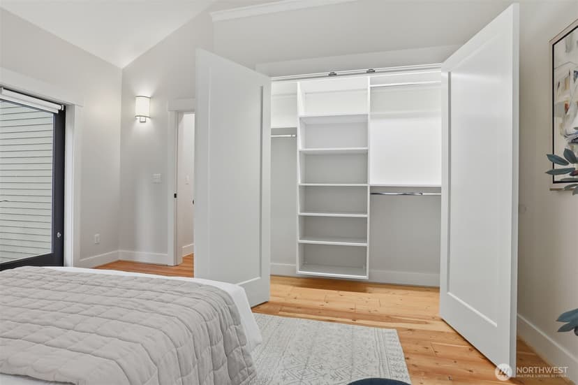 Property photo for 2327 NE 127th Street #B, Seattle photo 24