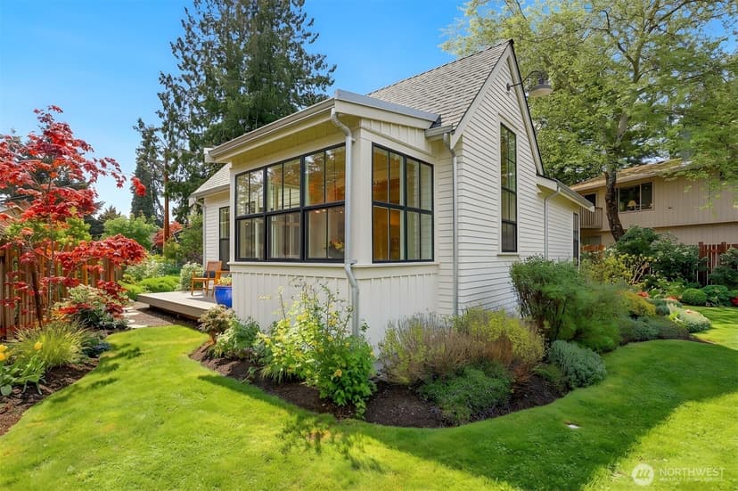 Property photo for 2327 NE 127th Street #B, Seattle photo 32