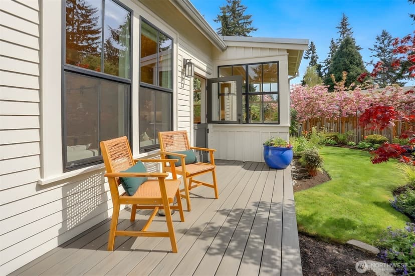 Property photo for 2327 NE 127th Street #B, Seattle photo 33