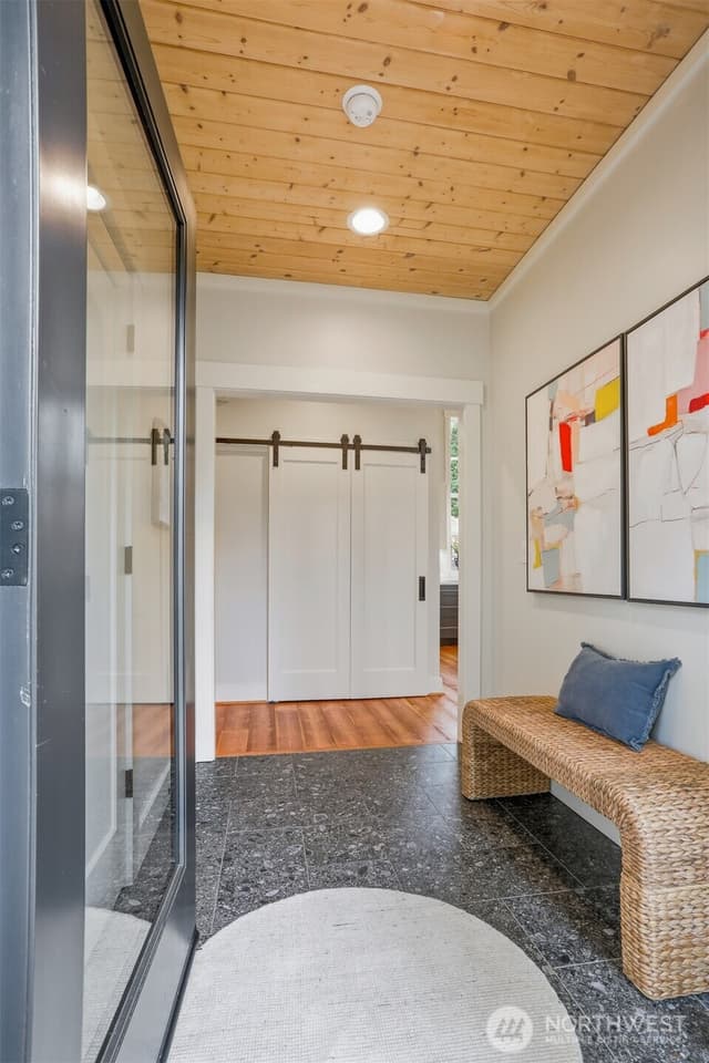 Property photo for 2327 NE 127th Street #B, Seattle photo 3