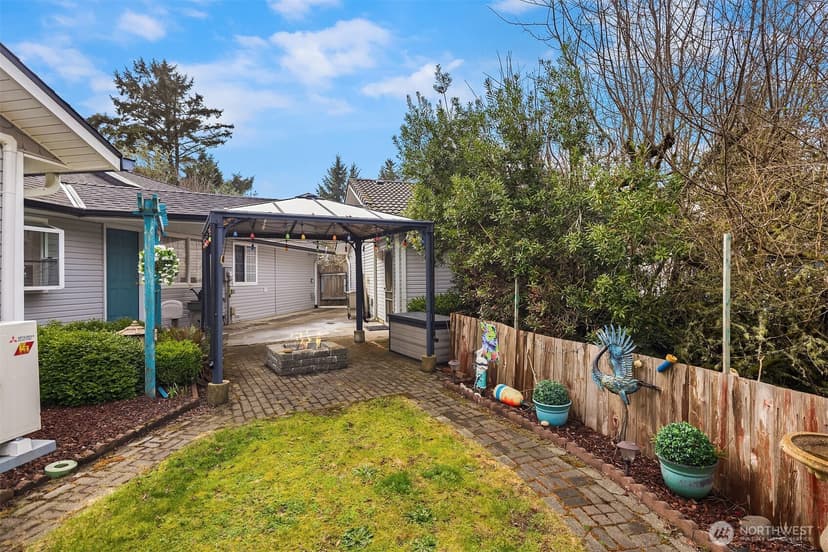 Property photo for 646 Island Cir SE, Ocean Shores photo 32