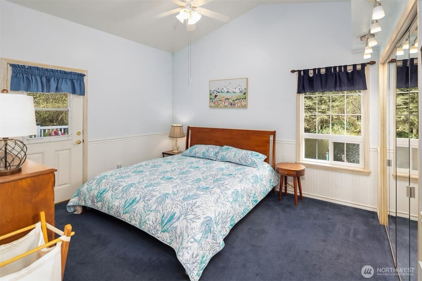 Property photo for 646 Island Cir SE, Ocean Shores photo 12