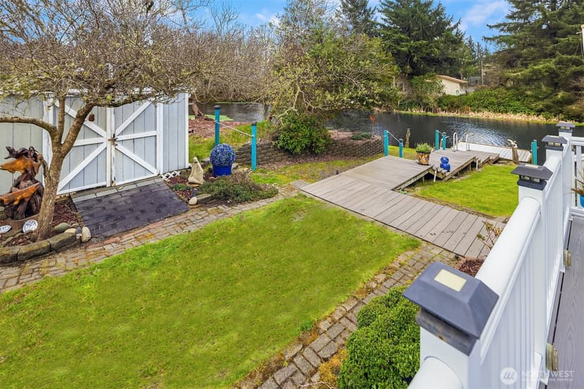 Property photo for 646 Island Cir SE, Ocean Shores photo 25