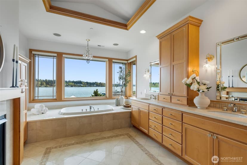 Property photo for 8551 NE Juanita Drive, Kirkland photo 28