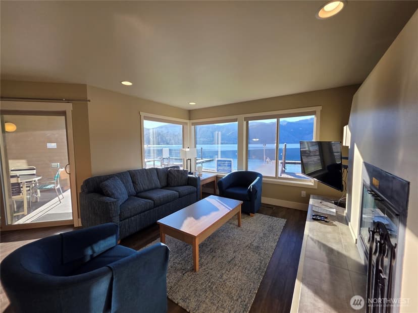 Property photo for 1 Lakeside 714-I, Manson photo 8