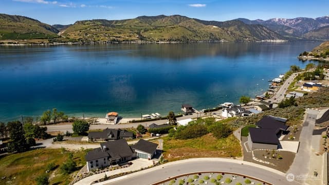 Property photo for 209 Apple Avenue, Chelan photo 3