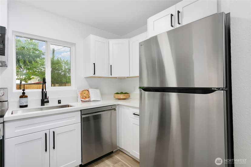 Property photo for 8706 Durango Street SW, Lakewood photo 15