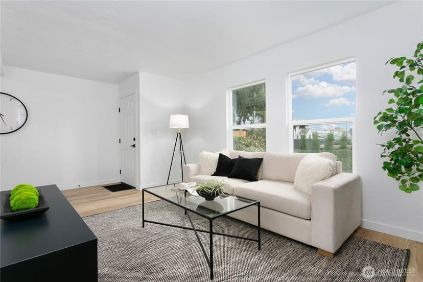 Property photo for 8706 Durango Street SW, Lakewood photo 9