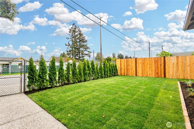 Property photo for 8706 Durango Street SW, Lakewood photo 4
