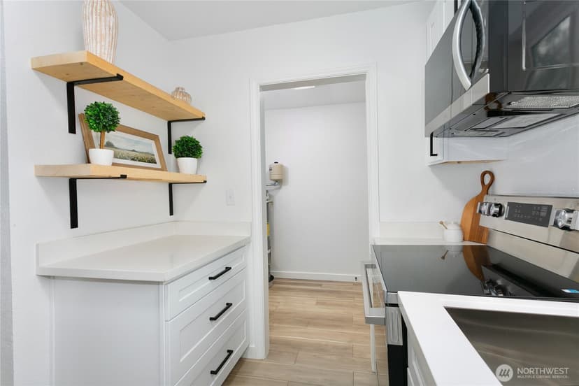 Property photo for 8706 Durango Street SW, Lakewood photo 18