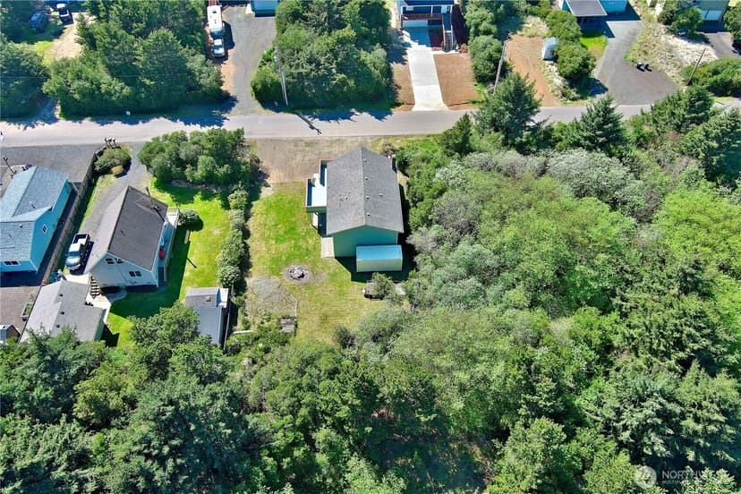 Property photo for 334 Sand Dune Avenue NW, Ocean Shores photo 38