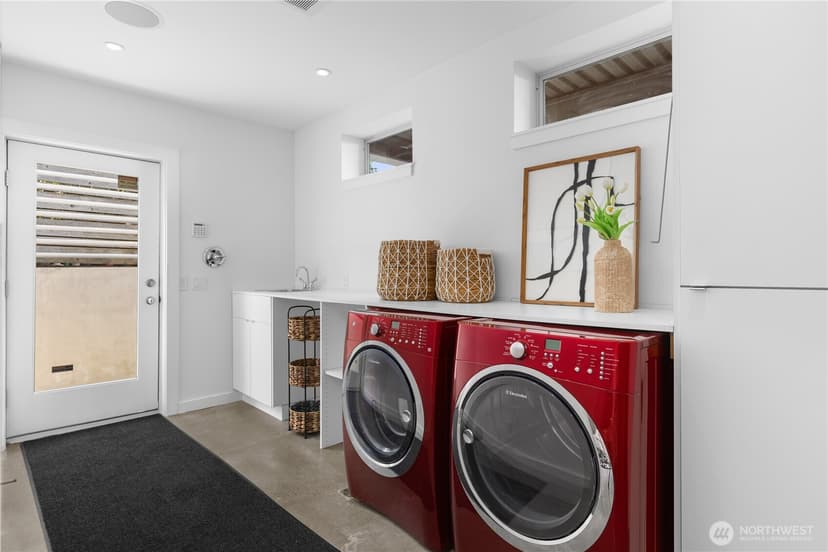 Property photo for 3451 10th Avenue W, Seattle photo 33