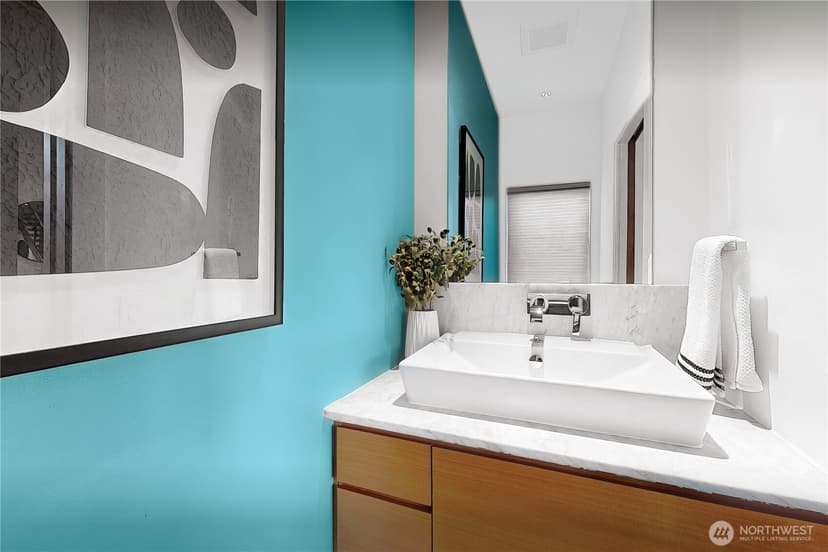 Property photo for 3451 10th Avenue W, Seattle photo 18