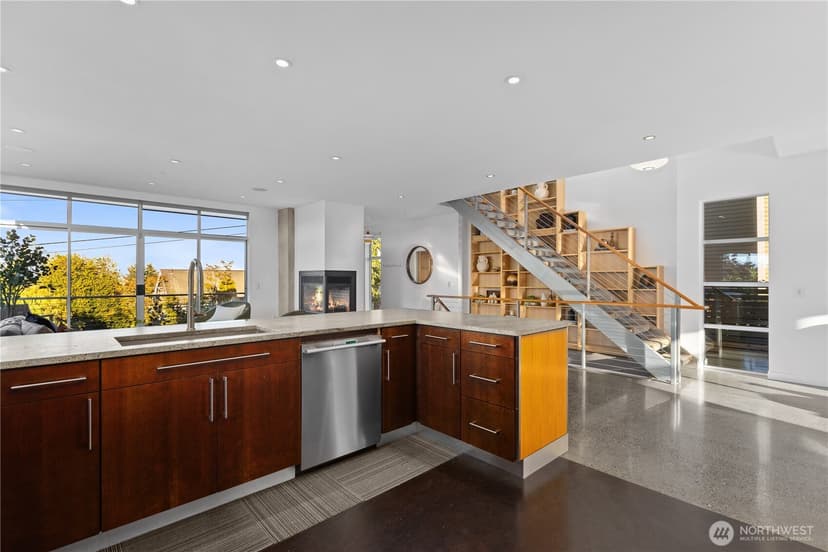 Property photo for 3451 10th Avenue W, Seattle photo 12