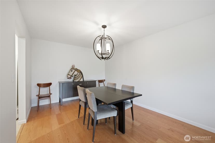 Property photo for 2565 Dexter Avenue N #103, Seattle photo 14
