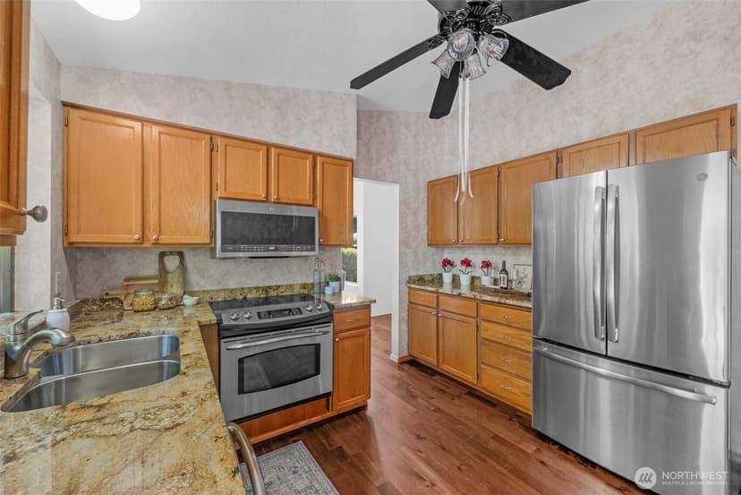 Property photo for 5513 104th Place SW, Mukilteo photo 12