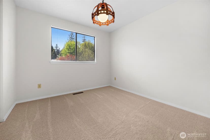 Property photo for 5513 104th Place SW, Mukilteo photo 22