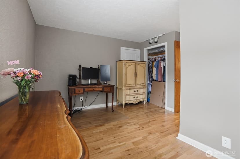Property photo for 3202 Crystal Springs Road W, University Place photo 13