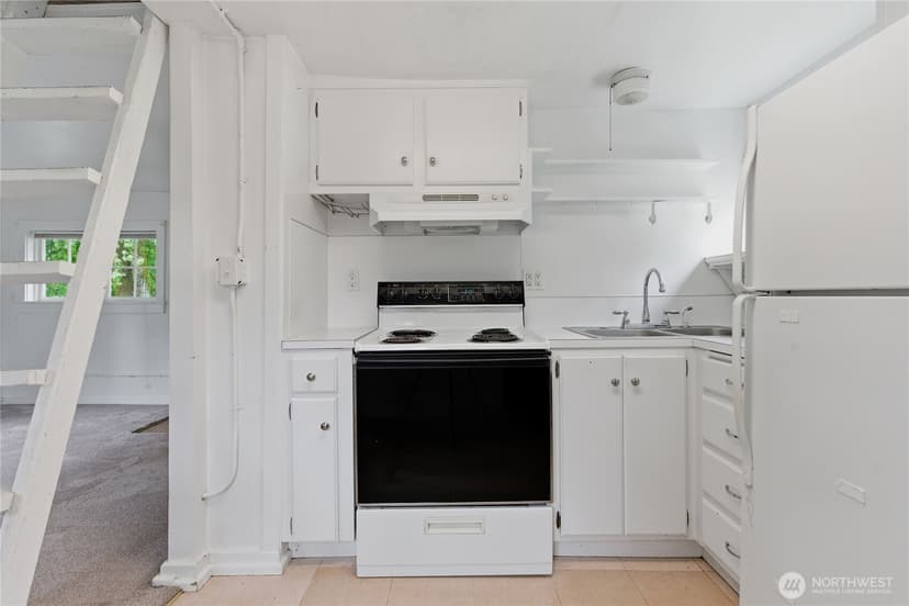 Property photo for 6557 Cultus Bay Road, Clinton photo 16