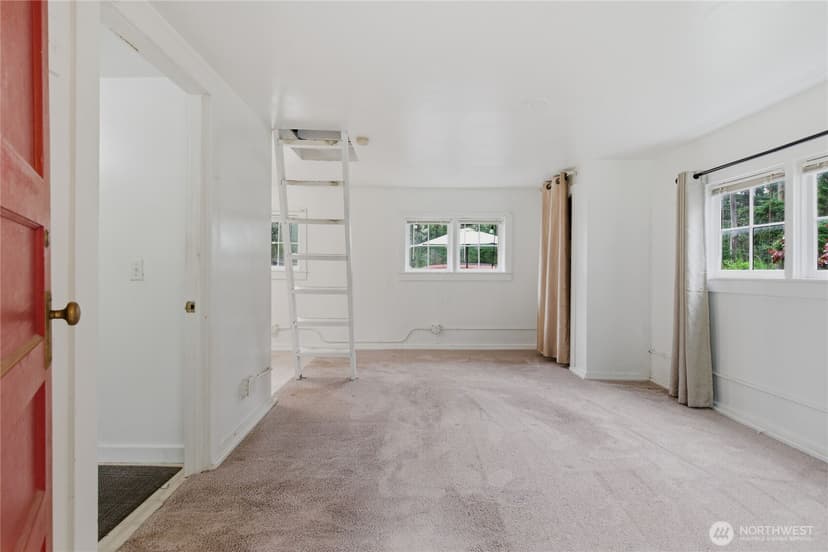 Property photo for 6557 Cultus Bay Road, Clinton photo 8