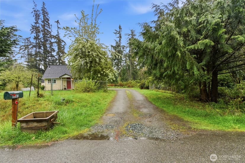 Property photo for 6557 Cultus Bay Road, Clinton photo 24