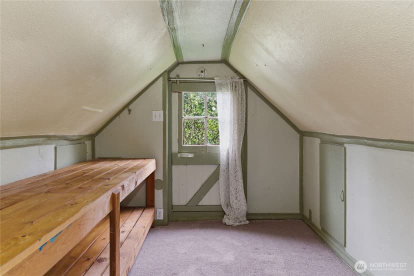 Property photo for 6557 Cultus Bay Road, Clinton photo 20