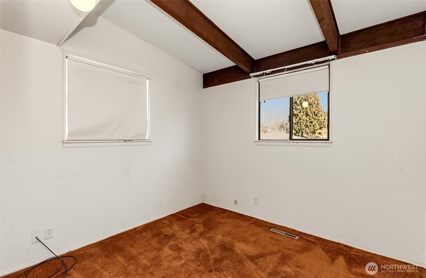Property photo for 4704 Alger Avenue, Everett photo 13
