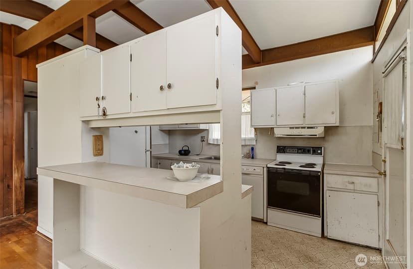 Property photo for 4704 Alger Avenue, Everett photo 6