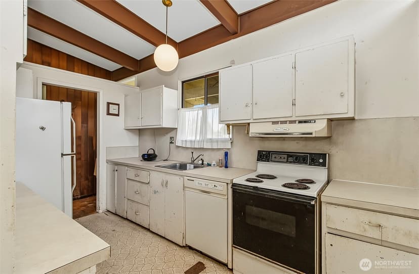 Property photo for 4704 Alger Avenue, Everett photo 8