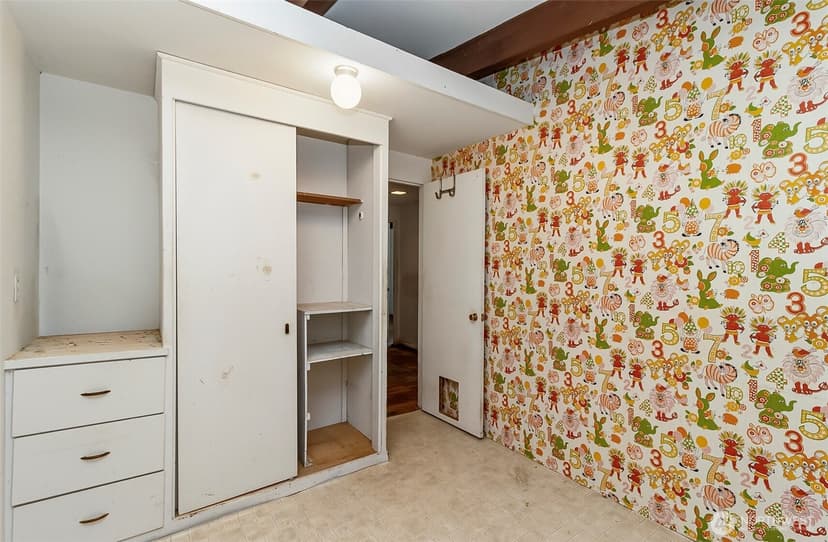 Property photo for 4704 Alger Avenue, Everett photo 11