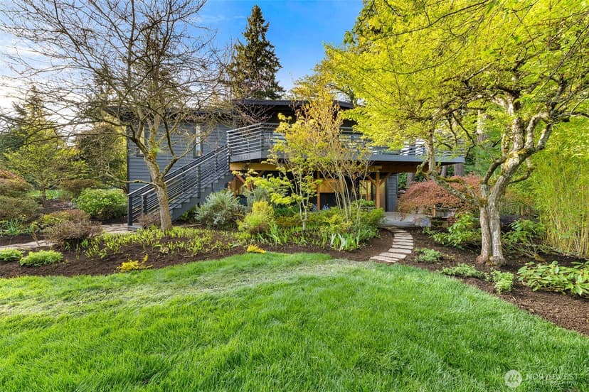 Property photo for 12334 SE 23rd Place, Bellevue photo 30