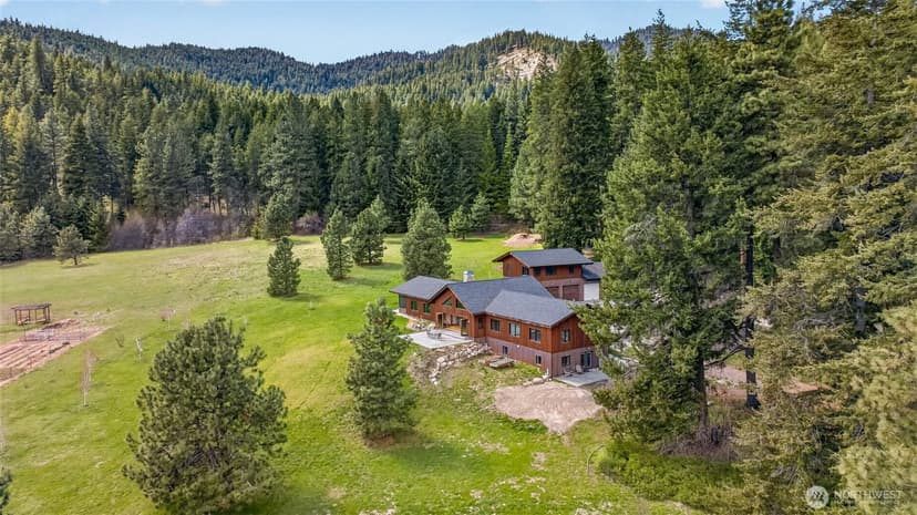 Property photo for 215 Lois Lane, Leavenworth photo 38