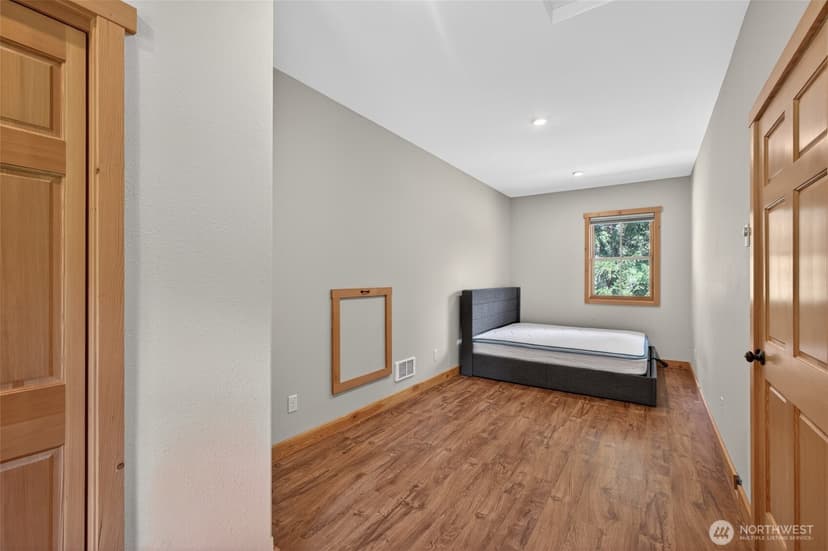 Property photo for 215 Lois Lane, Leavenworth photo 36