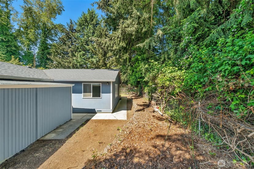 Property photo for 12833 9th Avenue SW, Burien photo 35
