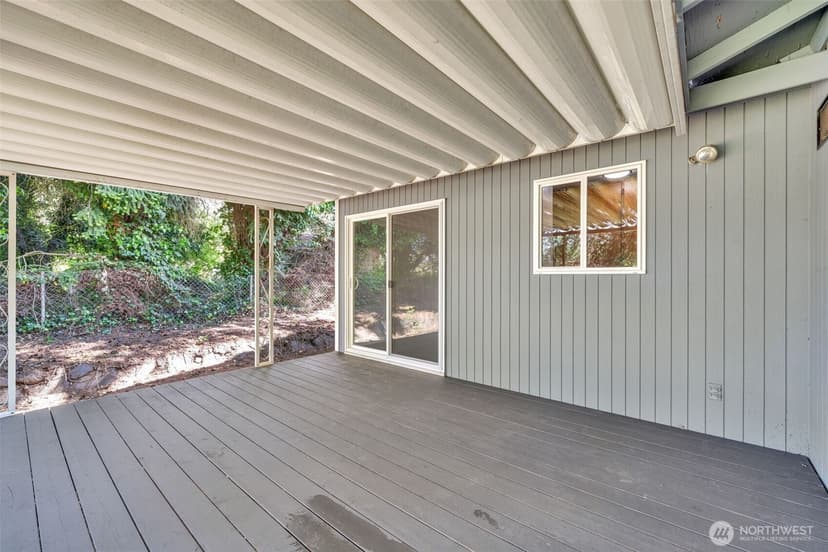 Property photo for 12833 9th Avenue SW, Burien photo 32